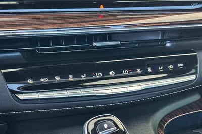 2022 Cadillac Escalade ESV Premium Luxury