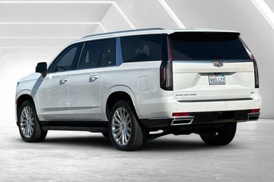 2022 Cadillac Escalade ESV Premium Luxury