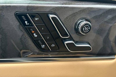 2025 Cadillac ESCALADE IQ AWD Sport 2