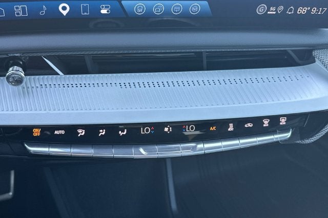2027 Cadillac OPTIQ Luxury