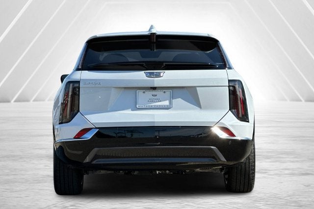 2027 Cadillac OPTIQ Luxury