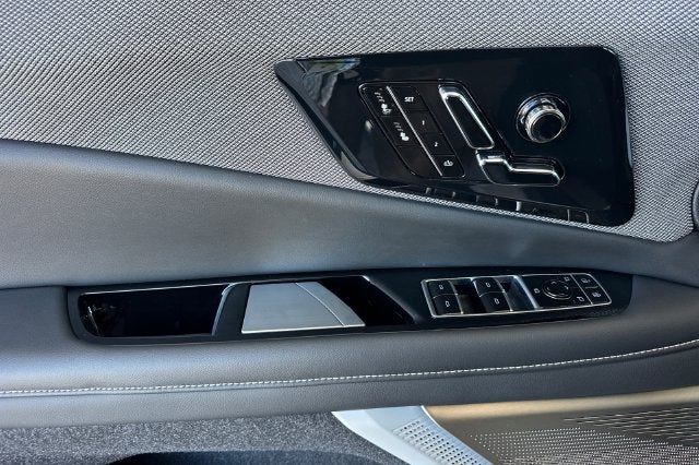 2027 Cadillac OPTIQ Luxury