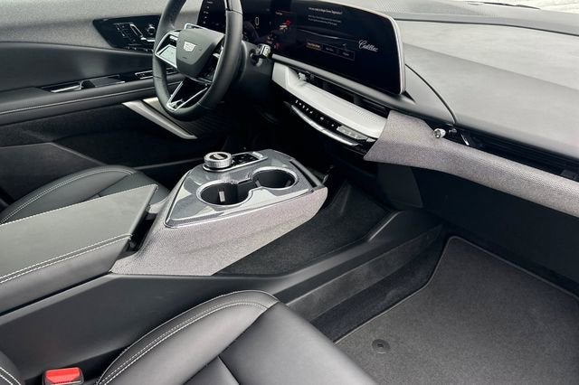 2026 Cadillac OPTIQ Luxury