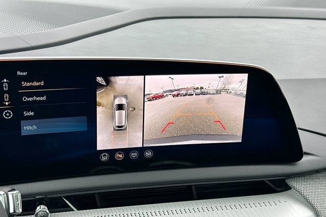 2025 Cadillac OPTIQ Luxury 1