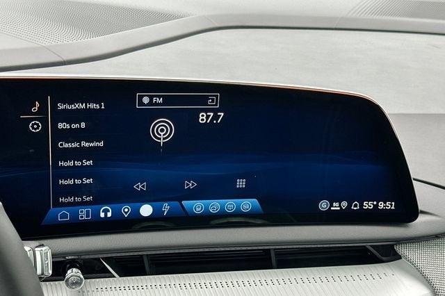 2025 Cadillac OPTIQ Luxury 1