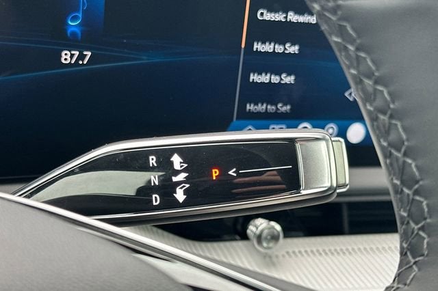 2025 Cadillac OPTIQ Luxury 1