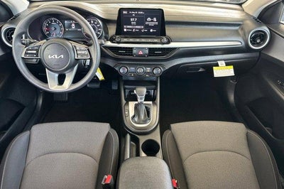 2023 Kia Forte LXS IVT