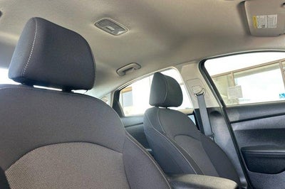 2023 Kia Forte LXS IVT