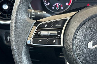 2023 Kia Forte LXS IVT