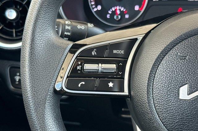 2023 Kia Forte LXS IVT