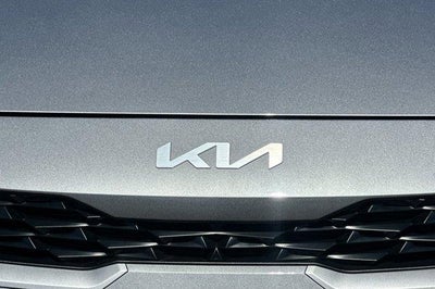 2023 Kia Forte LXS IVT