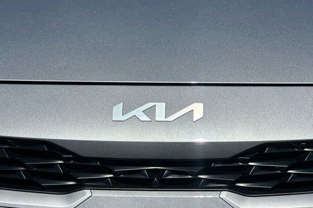 2023 Kia Forte LXS IVT