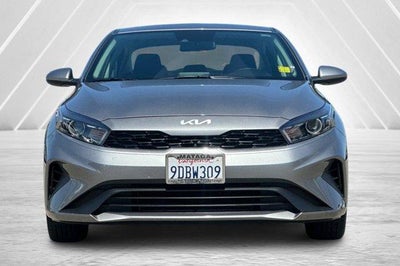 2023 Kia Forte LXS IVT
