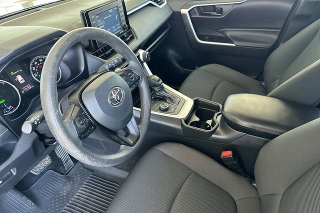 2020 Toyota RAV4 Hybrid LE