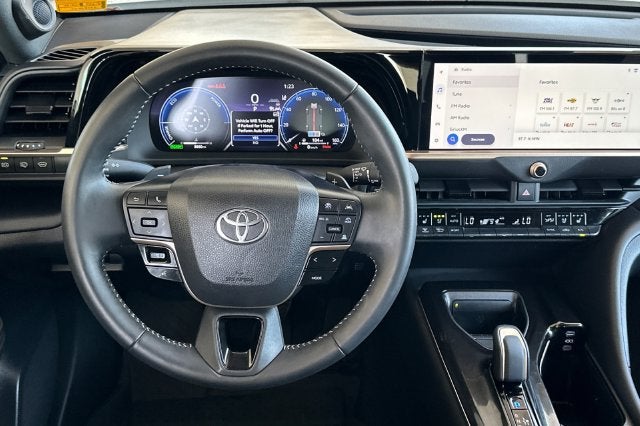 2025 Toyota Crown Signia XLE