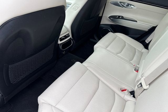 2022 Genesis GV70 2.5T