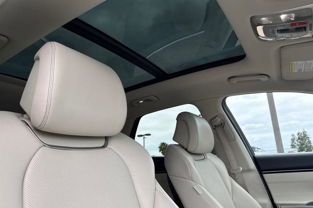 2022 Genesis GV70 2.5T