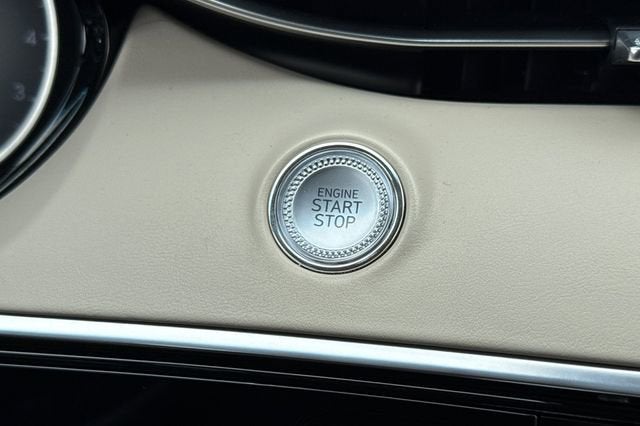 2022 Genesis GV70 2.5T